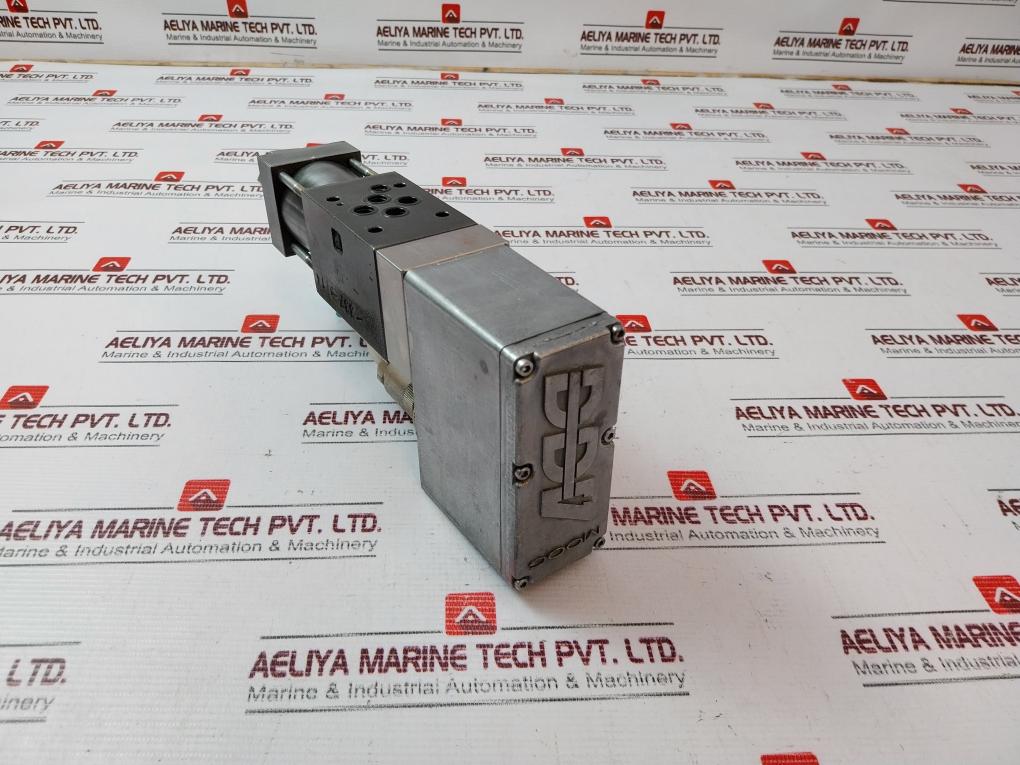 Moog D635-606B Hydraulic Servo Valve A11592