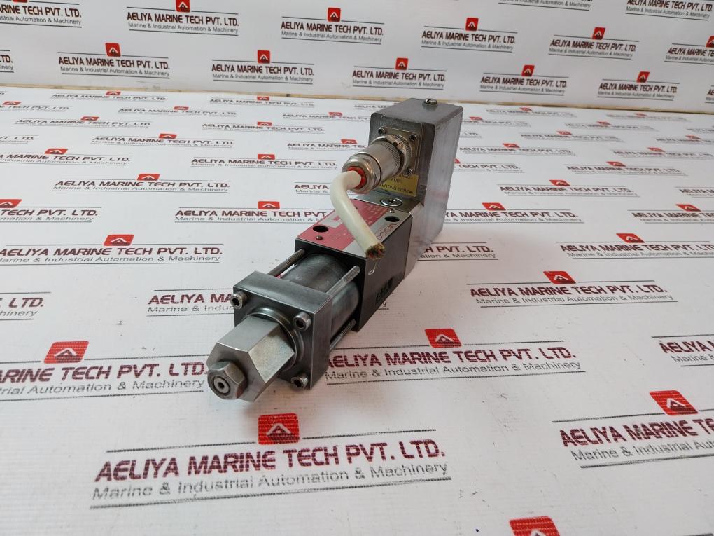 Moog D635-606B Hydraulic Servo Valve A11592