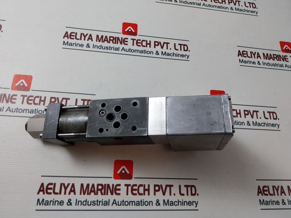 Moog D635-606Ct Servo Valve A16637