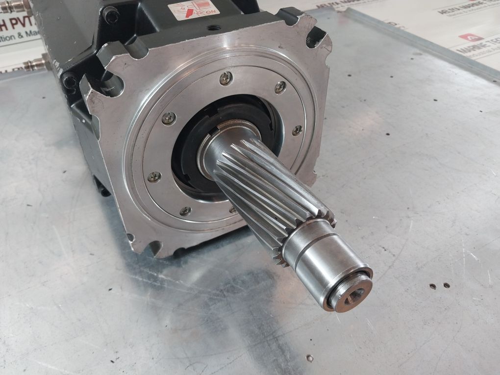 Moog Fas W-2-p8-040-00-17-28 Brushless Servomotor 16,7 Kw 4000 Rpm