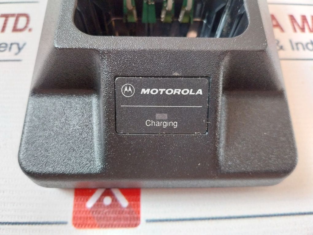 Motorola 2580955Z02 Battery Charger Adapter Htn9702A