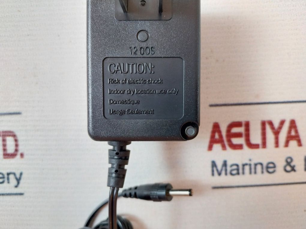 Motorola 2580955Z02 Battery Charger Adapter Htn9702A