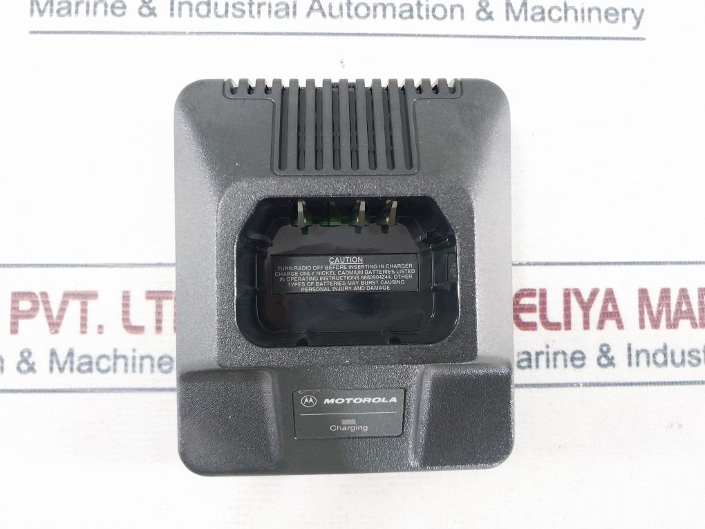 Motorola Htn9702A Standard Charger 10 Hr