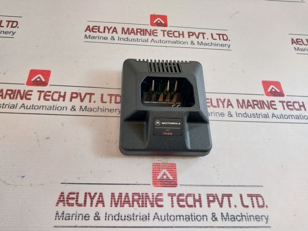 Motorola Htn9804A Battery Charger 10Hour/ 220V