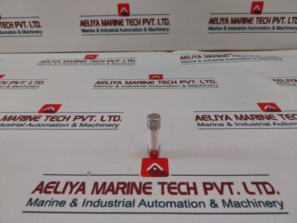 Lot Of 11X Mro Rt18-63Ac Cylindrical Cap-shaped Fuse