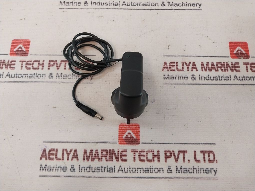 Mt-viki Mt-3502 2 Port Powered Vga Splitter Hr-789