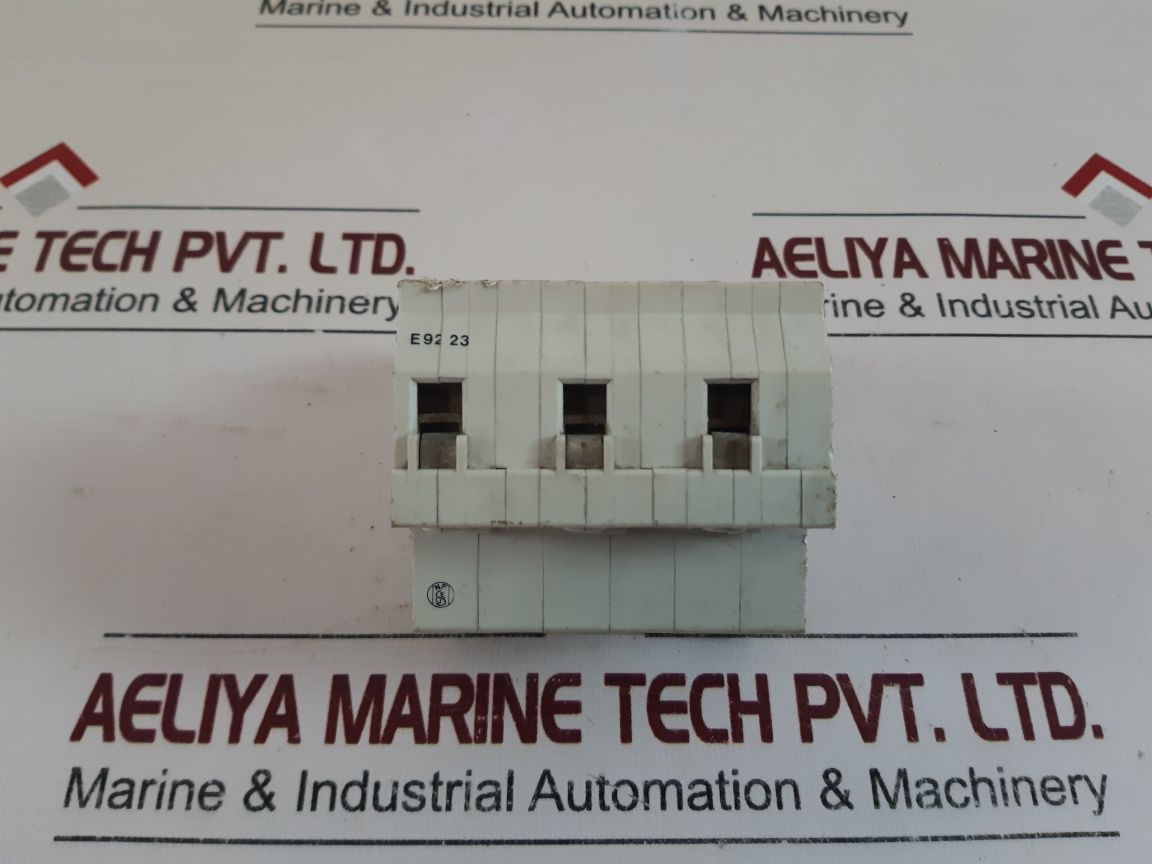 Multi 9 C32L Circuit Breaker 380V~