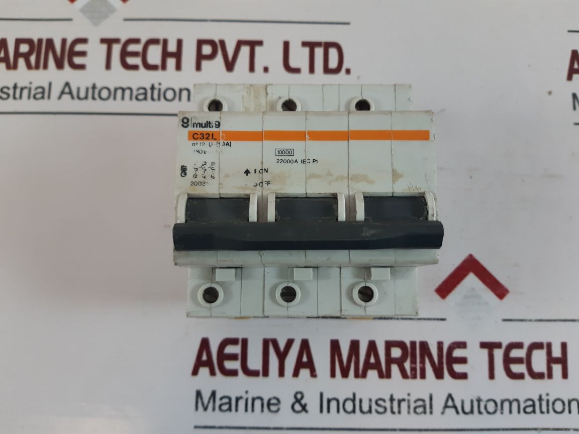 Multi 9 C32L Circuit Breaker 380V~