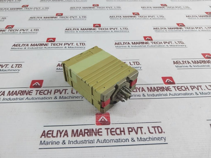 Multicomat Rs 122-mh/Ufk Programmable Time Relay
