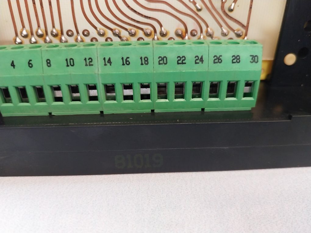 Murr Elektronik 63001 Pcb With Plug In Card Holder