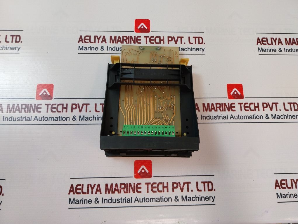 Murr Elektronik 63001 Pcb With Plug In Card Holder