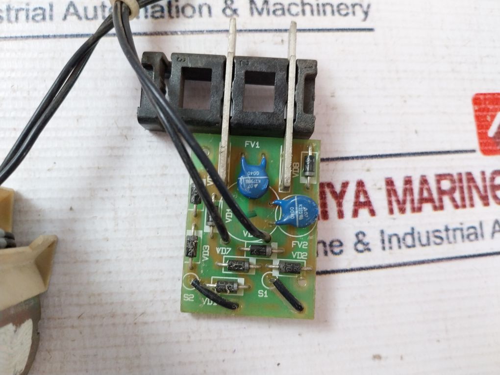 Mx-a Shunt Trip Xf-e Closing Release Circuit Breaker 200/220 Vdc