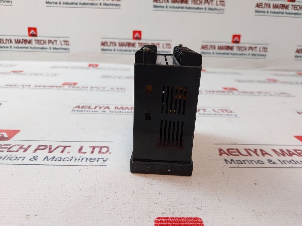 Mycom Shc211M Digital Temperature Controller Dc4 ~20Ma