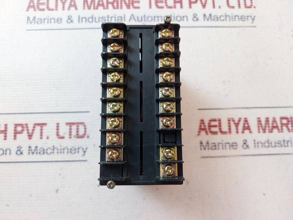 Mycom Shc211M Digital Temperature Controller Dc4 ~20Ma