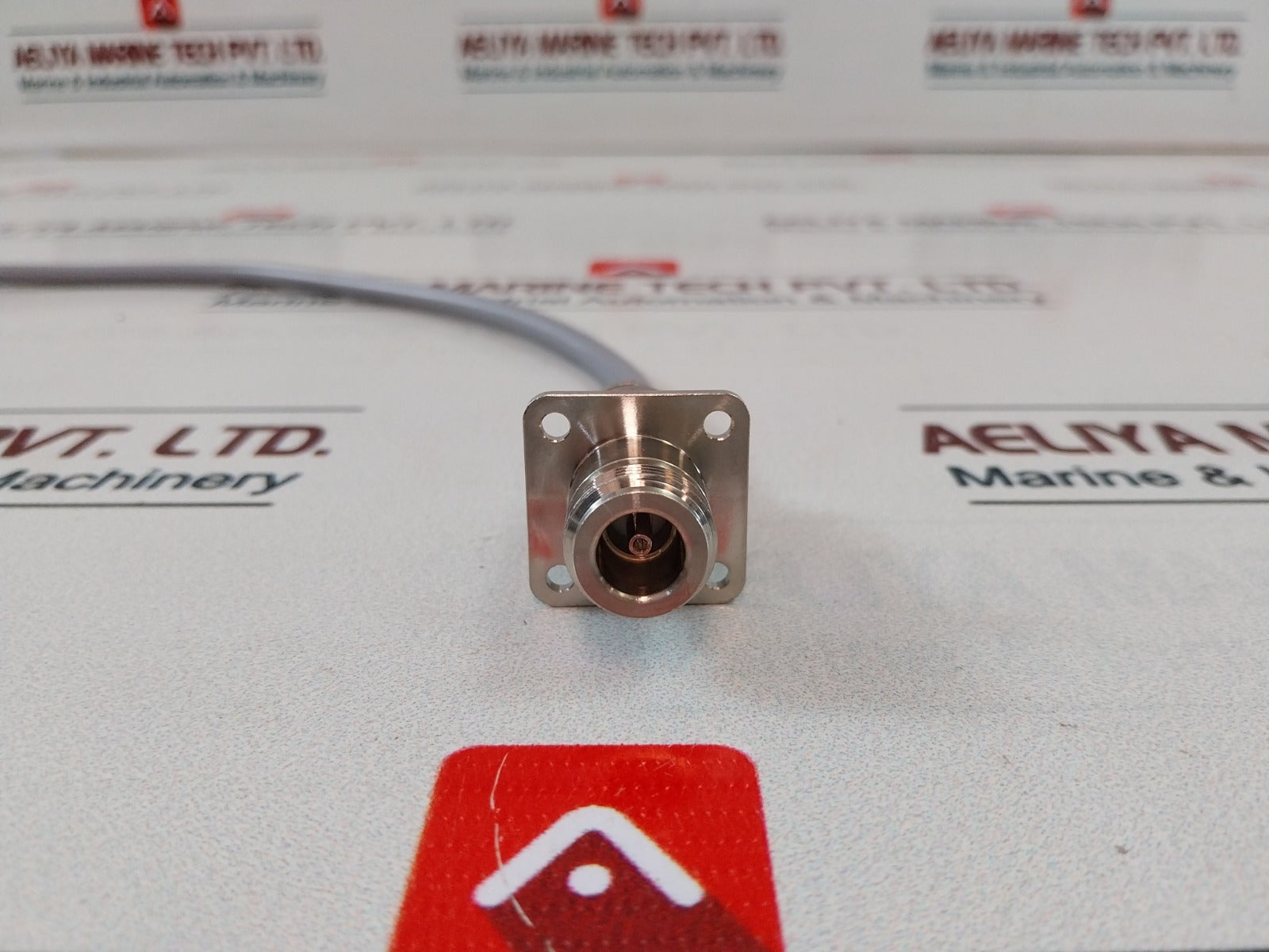 N-pj-3W Tnc-p-3W Cable And Connector