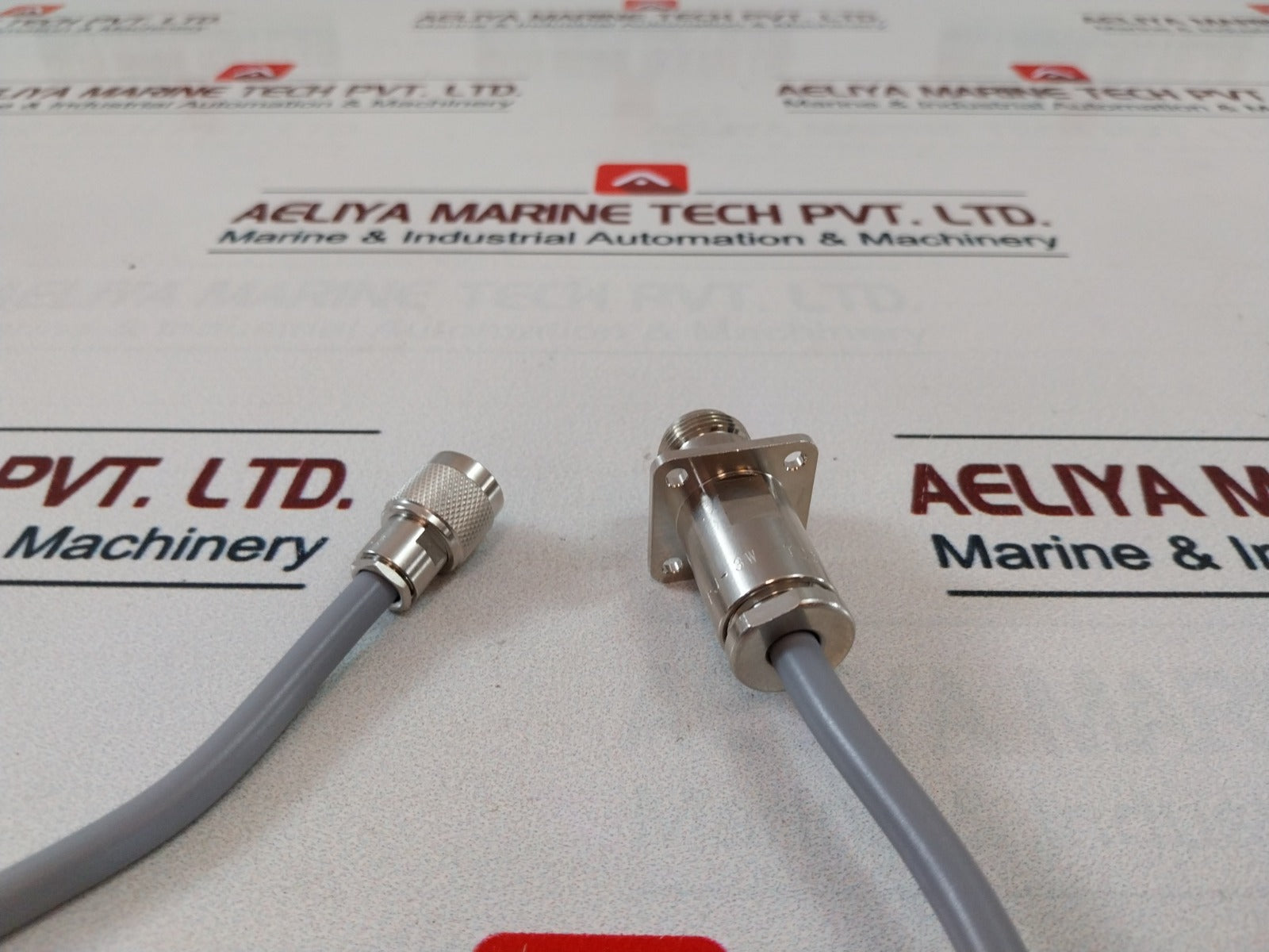 N-pj-3W Tnc-p-3W Cable And Connector