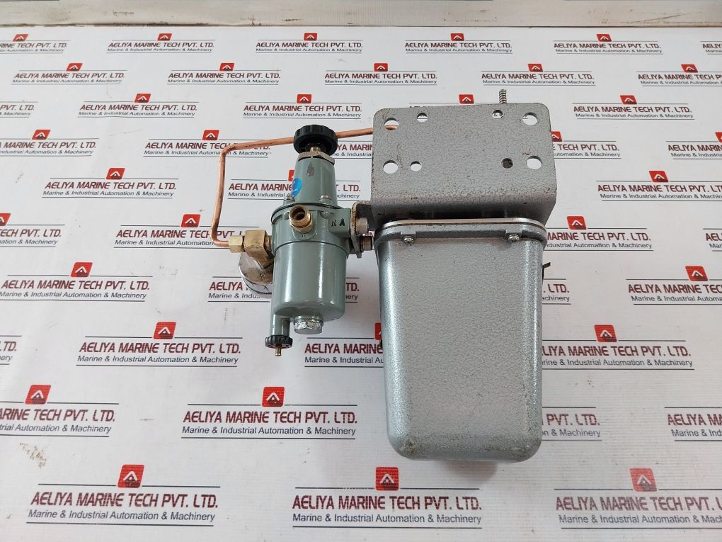 Nagano Keiki Ke 21 Pneumatic Pressure Transmitter W/ Air Regulator Xr 15