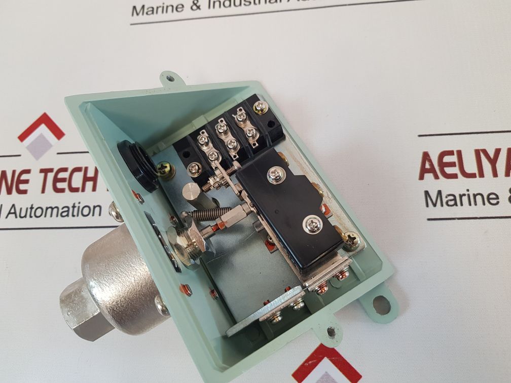 Nakakita Seisakusho Ns-9-3 Pressure Switch