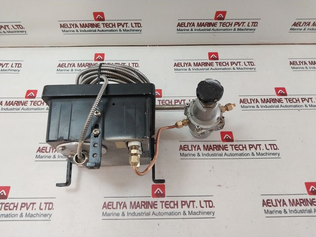 Nakakita Seisakusho Te2-8C Temperature Controller With Filter Regulator Ns770C