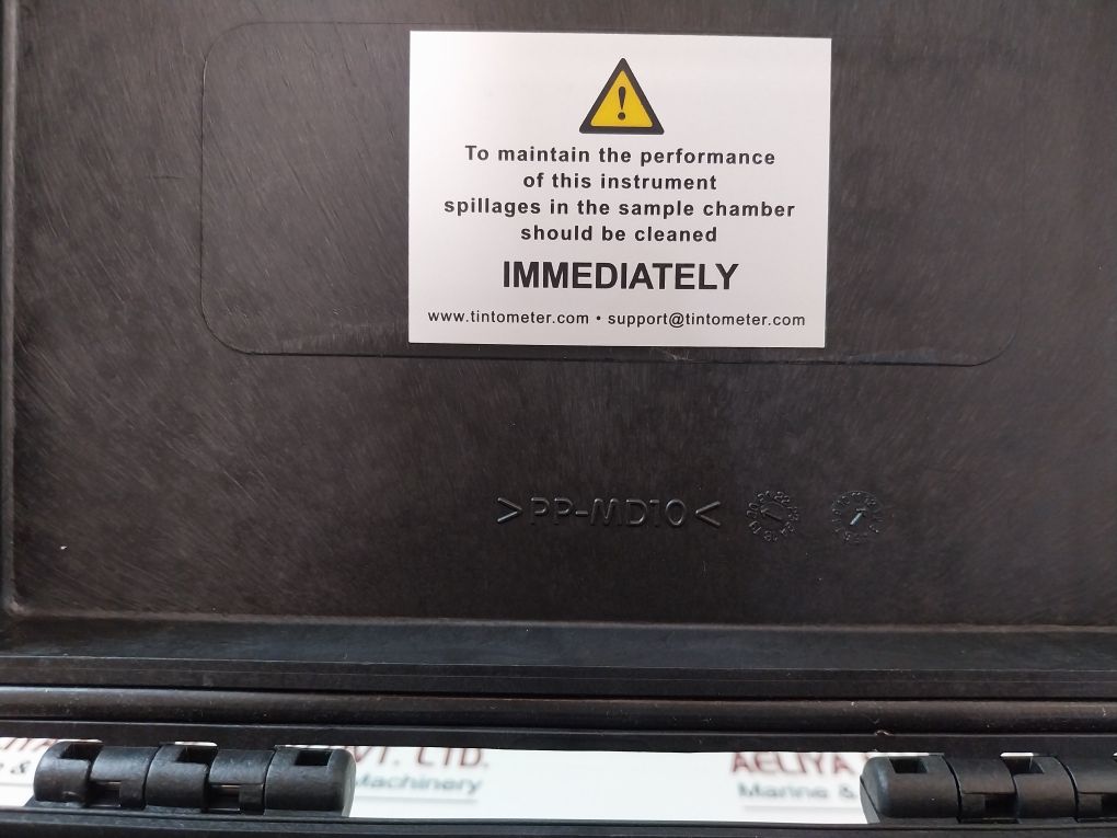 Nalfleet 777930 Portable Incubator Water Test Kit