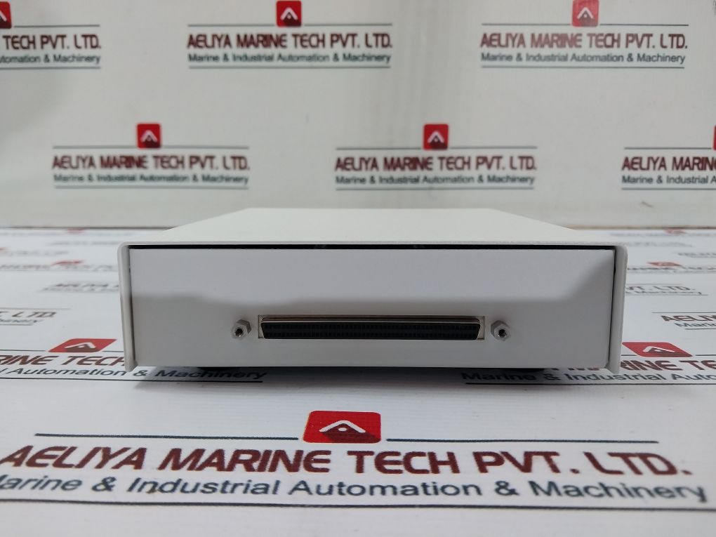 National Instruments Scb-100 100-pin Shielded Connector Block 182788C-01