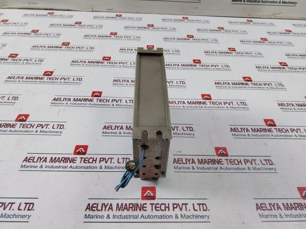 Naval A 2252 Amplifier 24V Dc 470-860 Mhz