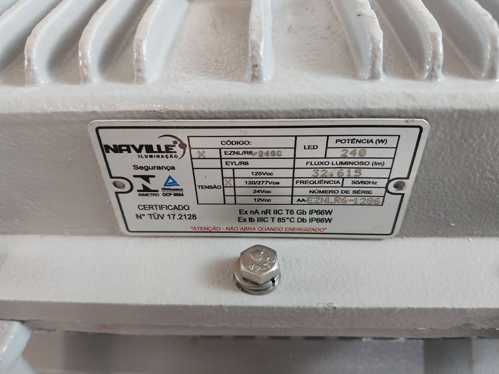 Naville Iluminacao Eznl/R6/240C Led Projector