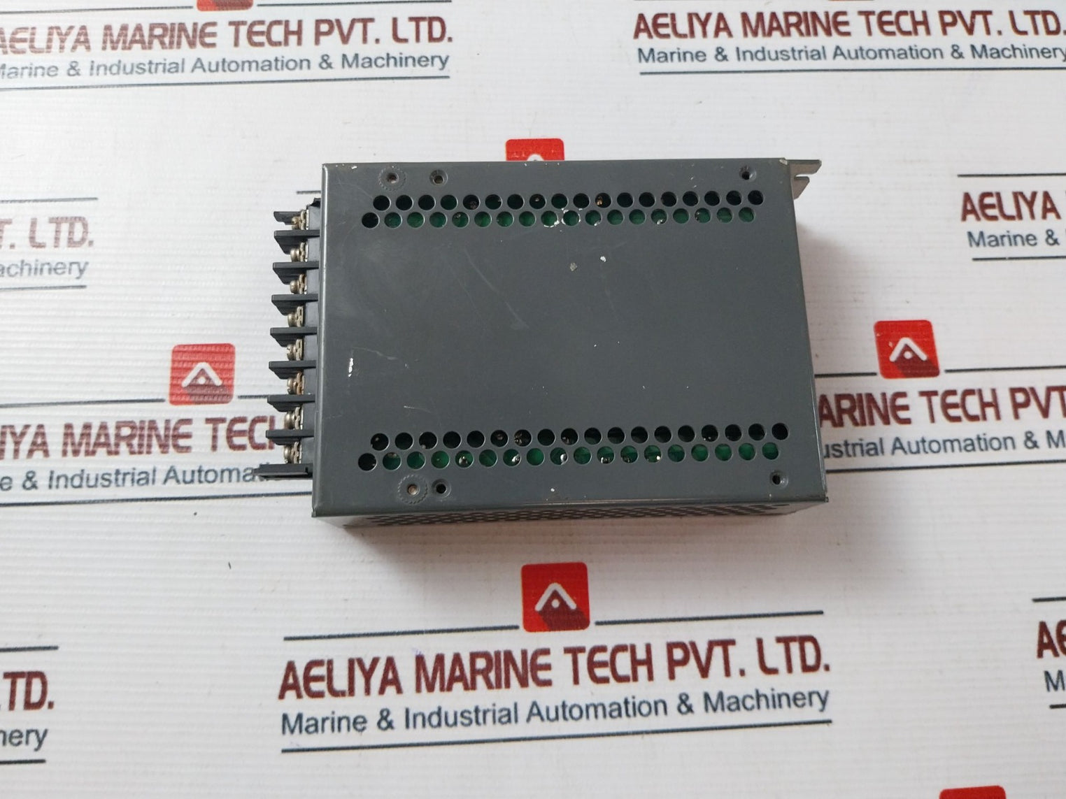 Nemic Lambda Dsr30-5-24 Power Supply 18-32V 2.4A