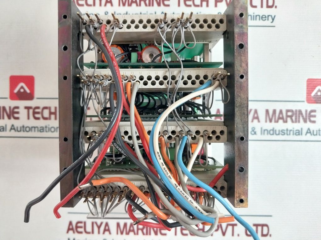 Neselco 601 E 3800 Frequency Comparator Set