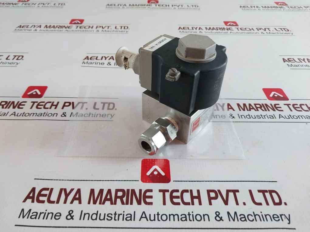 Nessie Vdht 1/2 E No 2/2 Directional Valve With Coil