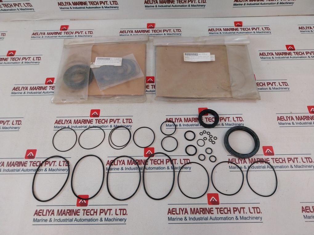 Newage Gasket Set With Oil Seal Ring