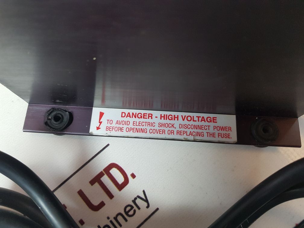 Newmar 115-12-6E Regulated Linear Dc Power Supply