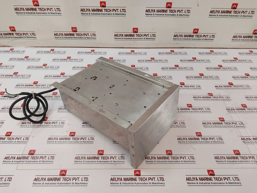 Newmar Rm-2415 Automatic Battery Charger 105-125V Ac 60Hz