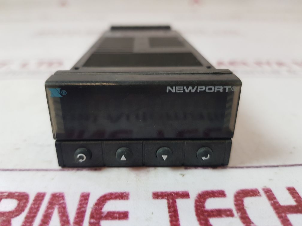 Newport I3200-dc Temperature Controller 12-36V=