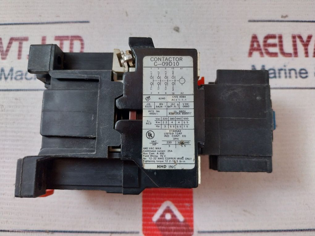 Nhd C-09D10 Contactor 600V 10A 440 Vac