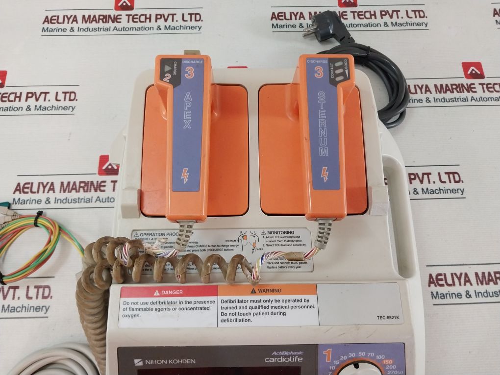 Nihon Kohden Tec-5521K Defibrillator