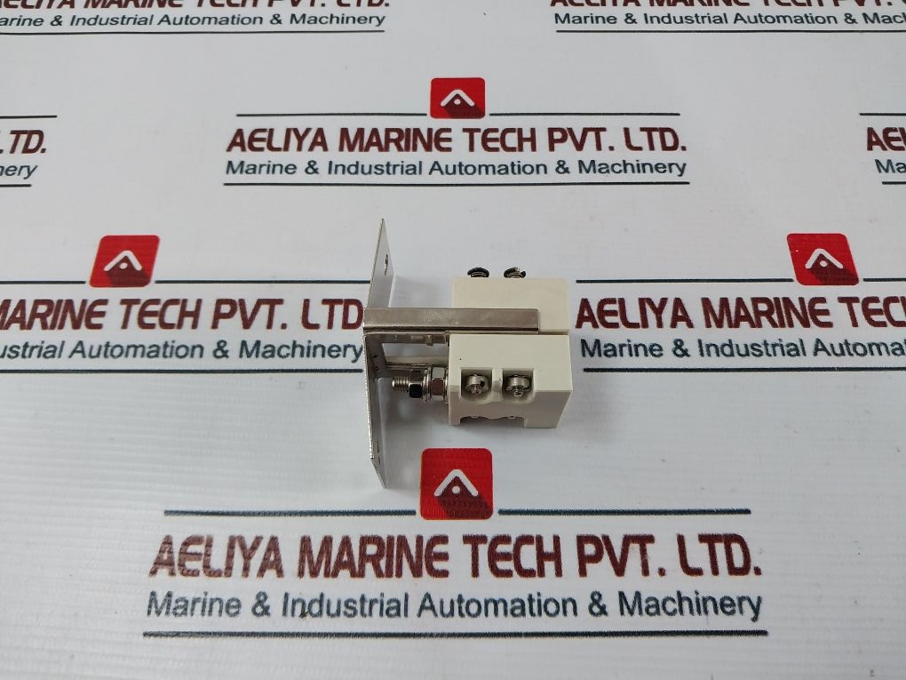 Norselight Gy16 Lamp Holder Socket 230V 2000W