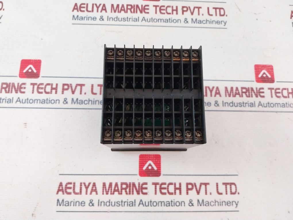 Nova St590 Digital Controller