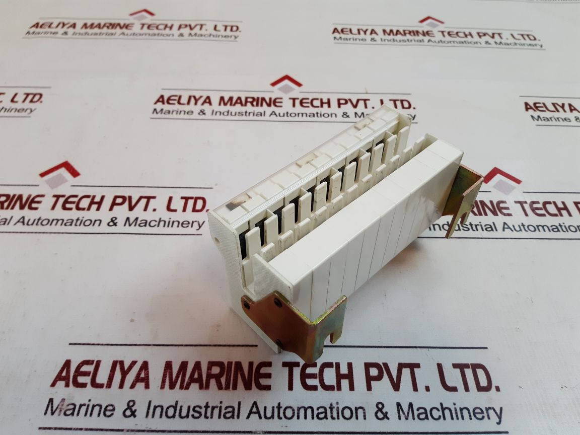 Novomax 600967/371 Sliding Contacts For Electrical Accessories