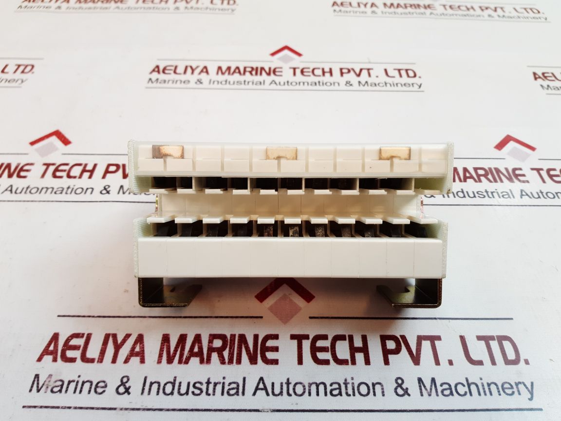 Novomax 600967/371 Sliding Contacts For Electrical Accessories