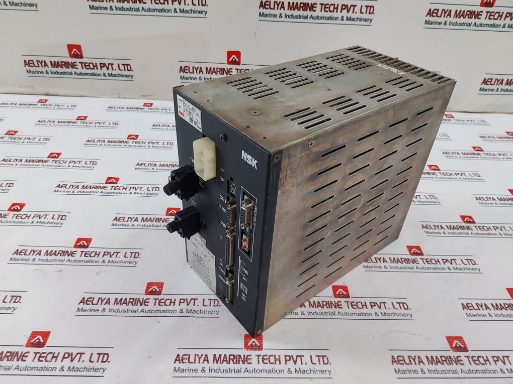 Nsk Ef2020Tf1-20 Driver Cover Dented 2-95198-700 2.5A Ac180-242V 50/60Hz