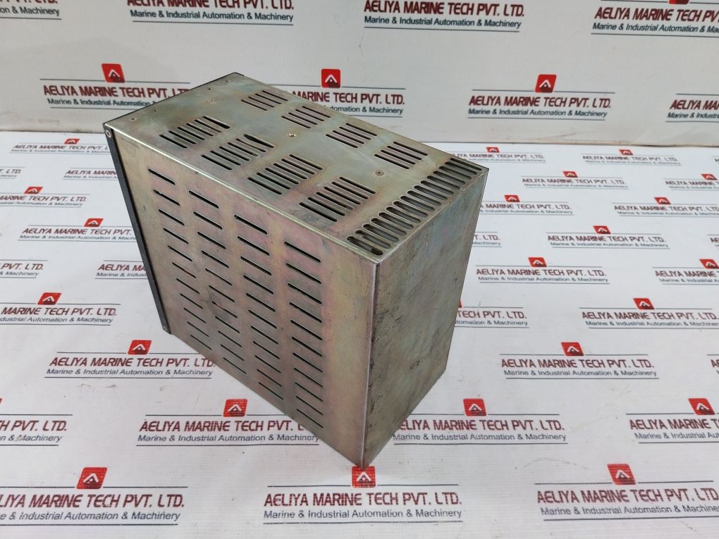 Nsk Ef2020Tf1-20 Driver Cover Dented 2-95198-700 2.5A Ac180-242V 50/60Hz