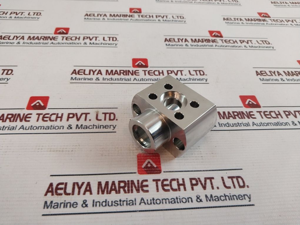 Oceaneering 0297817-a Body Valve Double Piloted Shear