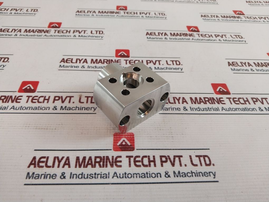 Oceaneering 0297817-a Body Valve Double Piloted Shear