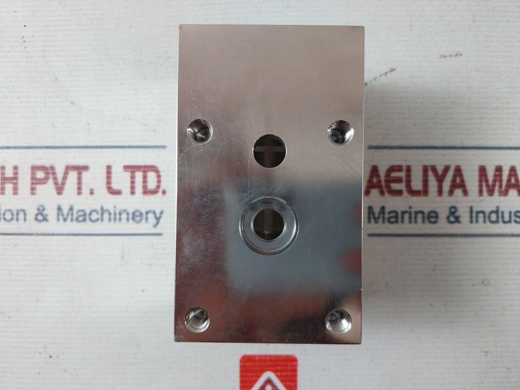 Oceaneering 0317942 Body Valve Spm 1/2 In 3 Way Sae