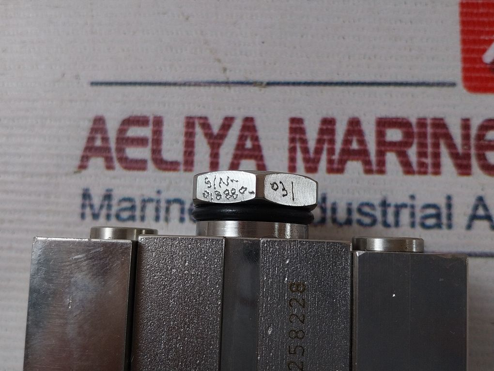 Oceaneering 100276 Bar Retainer Shear Seal Valve