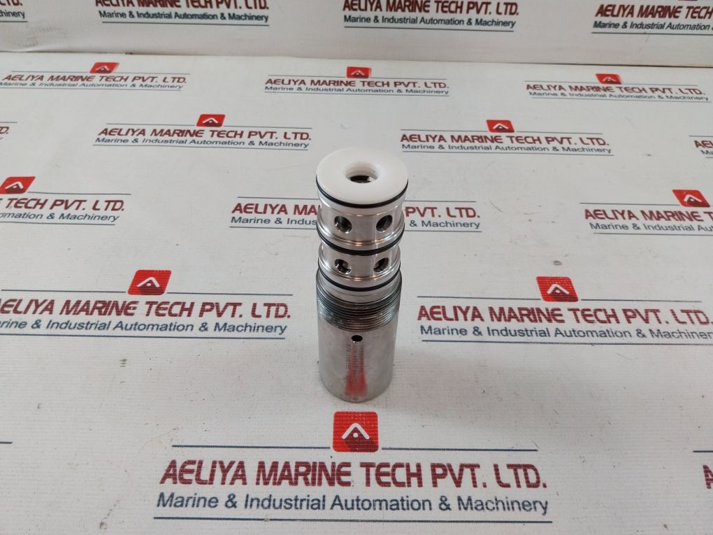 Oceaneering 100742 E Cartridge Valve 100755-061
