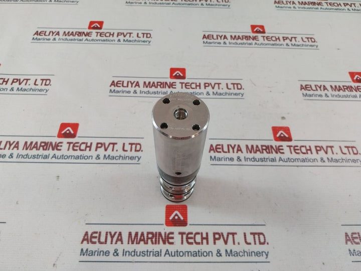 Oceaneering 100744-b Cartridge Valve 100742 E