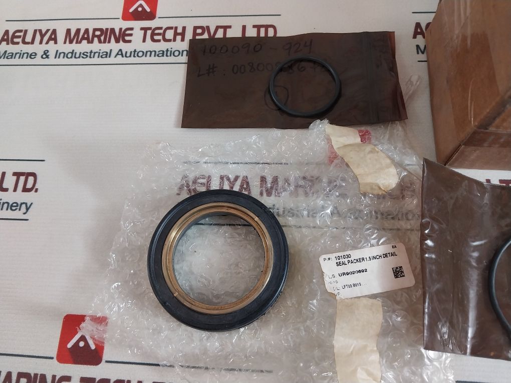 Oceaneering 100942 Ring Retainer Seal Packer Kit