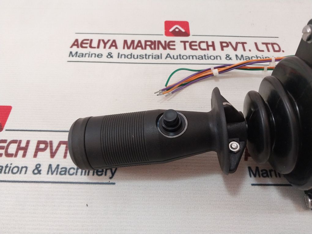 Oem Controls Js6M11517 Joystick Controller Qah1777 001